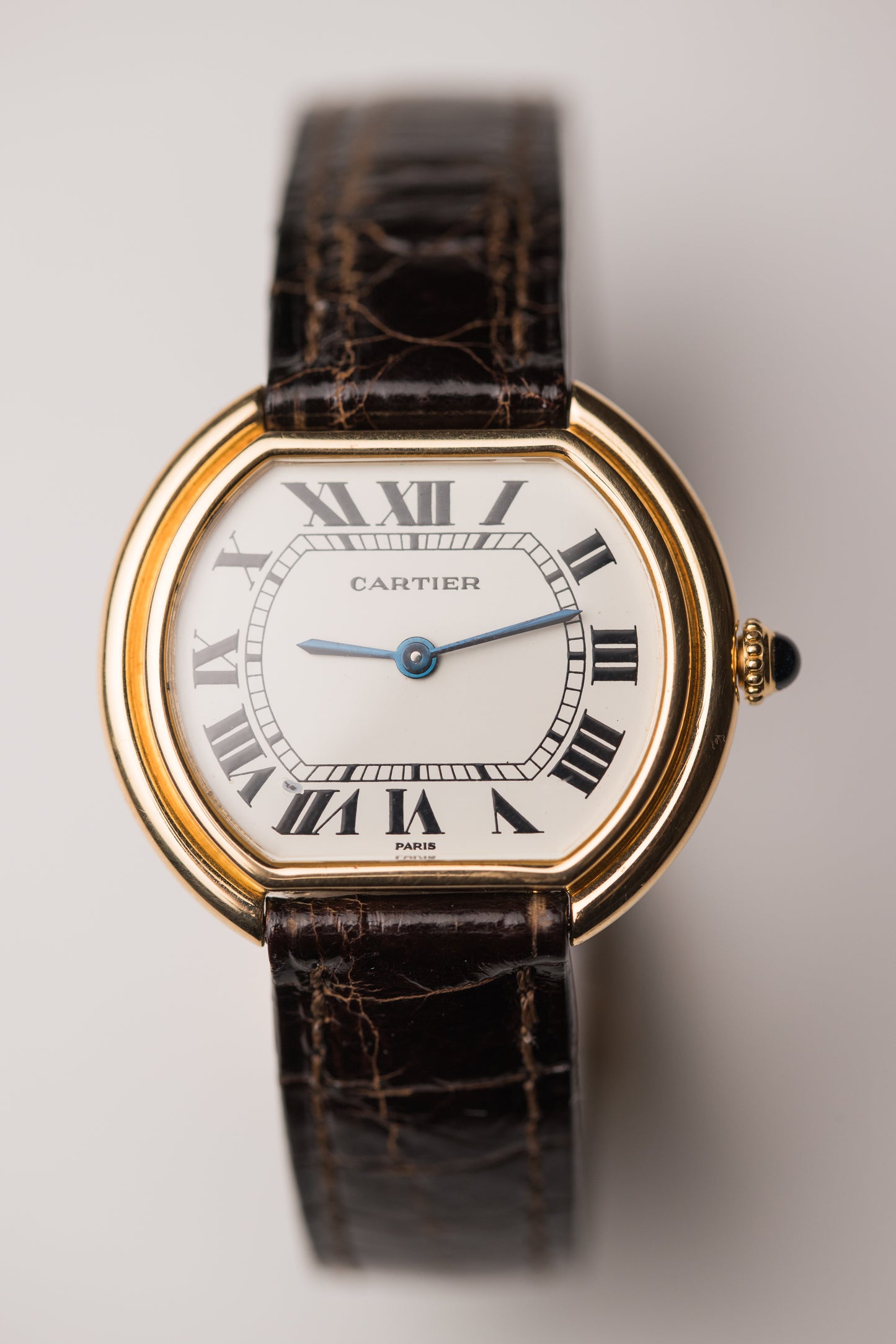 Cartier Ellipse GM 18k Gold
