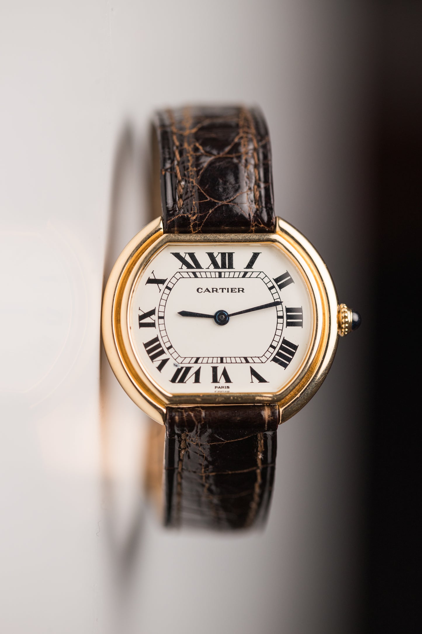 Cartier Ellipse GM 18k Gold